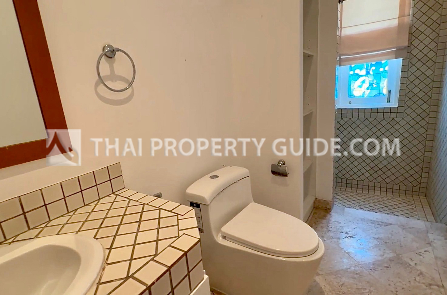 House with Private Pool in Sukhumvit 